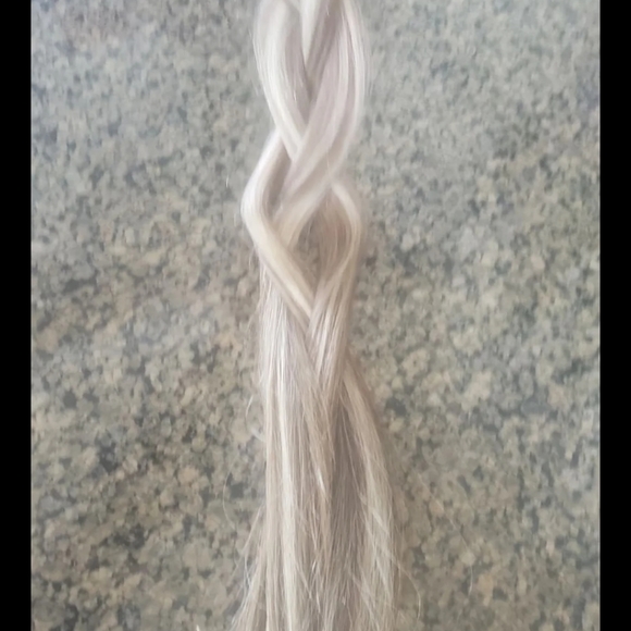 Human hair extensions - Picture 8 of 14
